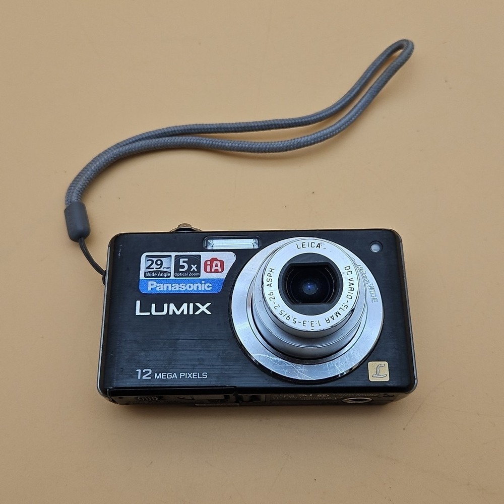 Panasonic Lumix DMC-FS15 Digital Camera Black UNTESTED AS IS FOR PARTS